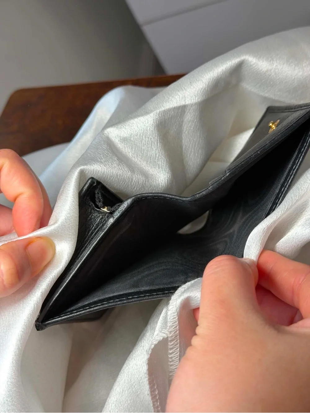100% Authentic Gucci Black Leather GG Marmont Card Case with Gold Hardware